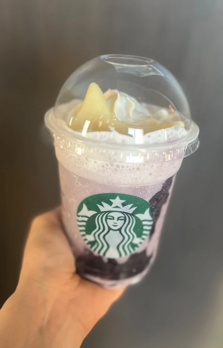 白耳バージョン飲んできたよ🐱🤍