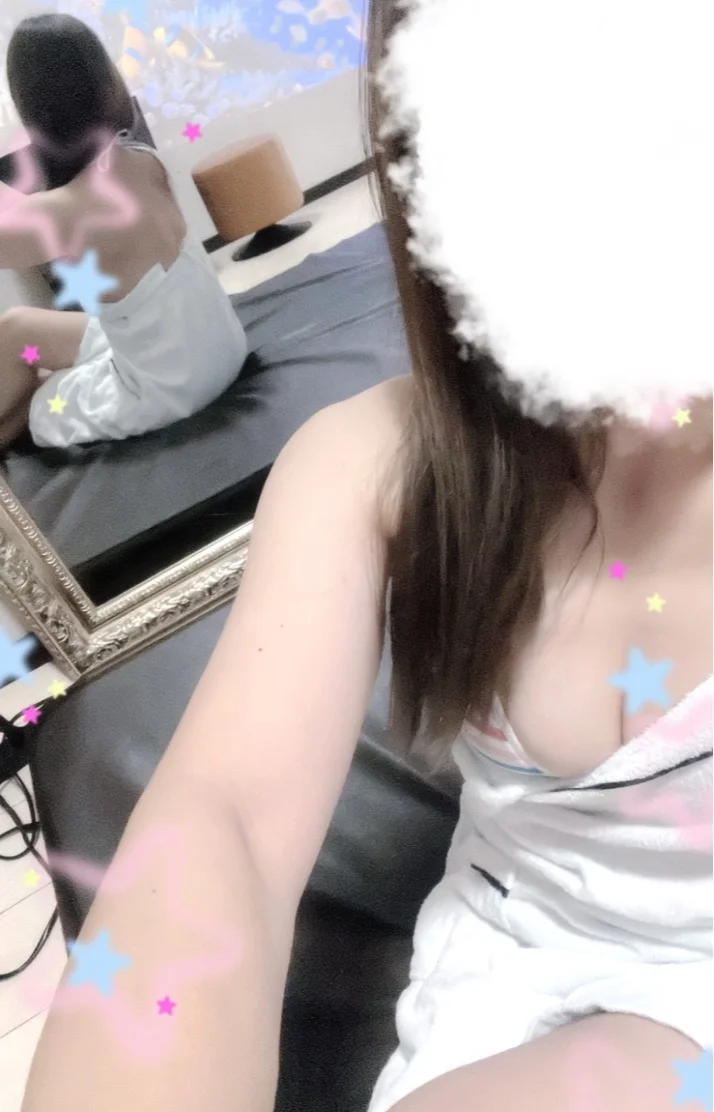 明日も10時〜います✨