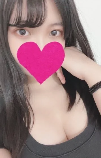 七海せいら