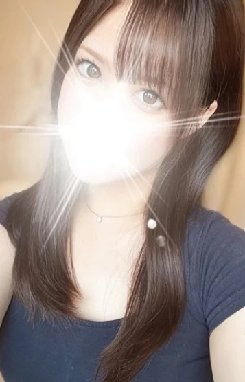 水川あすか