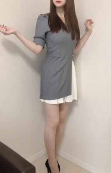 結月 なぎさ