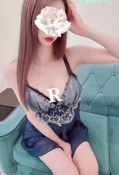 上島店での出勤です🌹 18時~24時と...