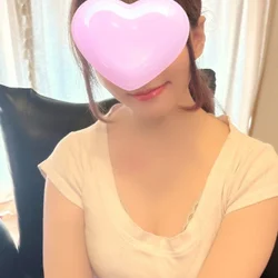 若月みみ