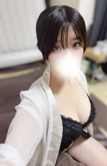 秋山　ゆう