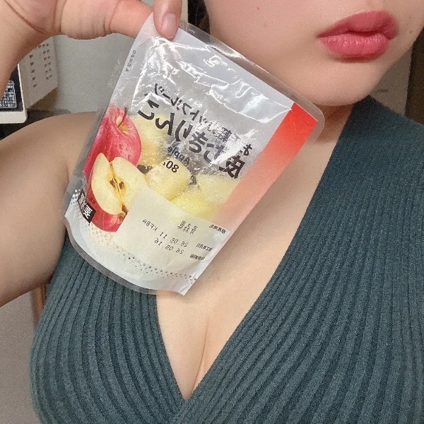 りんご食べるぞ〜！！