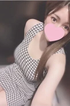 泉りりか