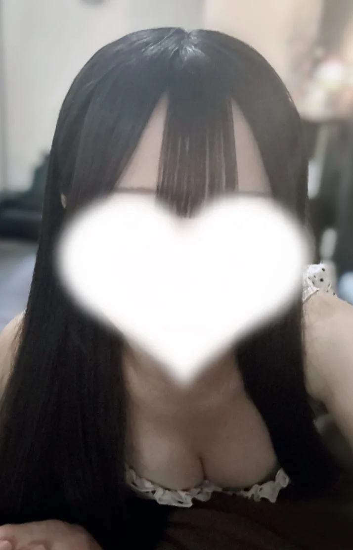 ∩ -ω- )ᶻ