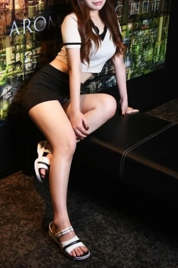 綾乃 もか