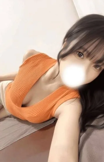若槻あずさ