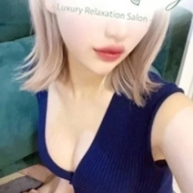 美園ほのか>の写真
