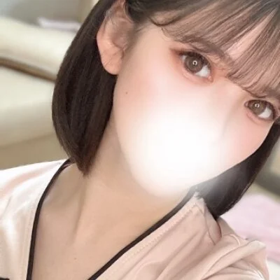 ⭐️黒髪・清楚・ロり可愛い⭐️