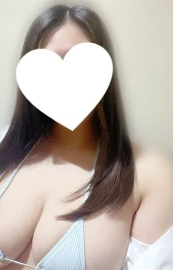 山内なみ