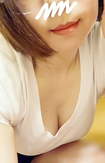 山崎かなた