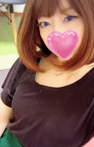 富岡ももか