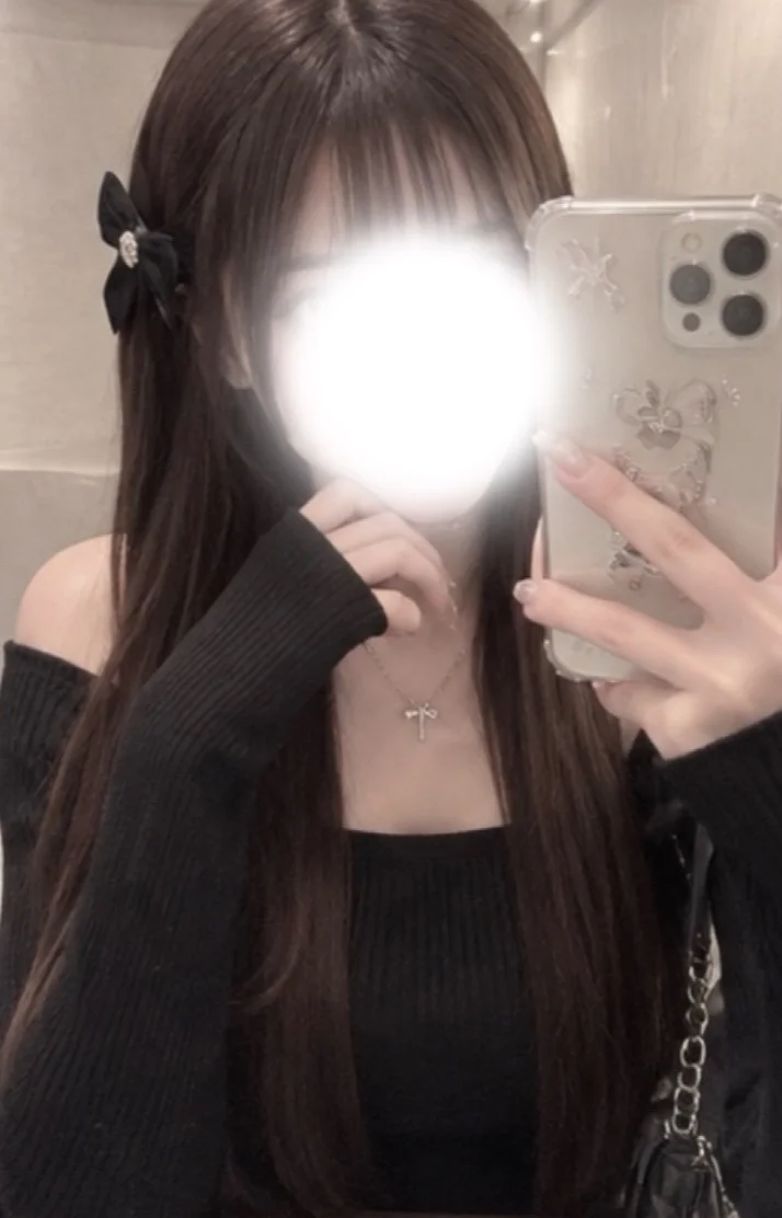 見開いた瞳はあなたを見つめるためよ