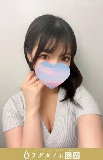 由井つきか