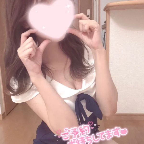 本日12時~19時まで出勤してます!