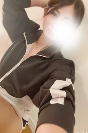 月乃ゆい