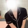 れい