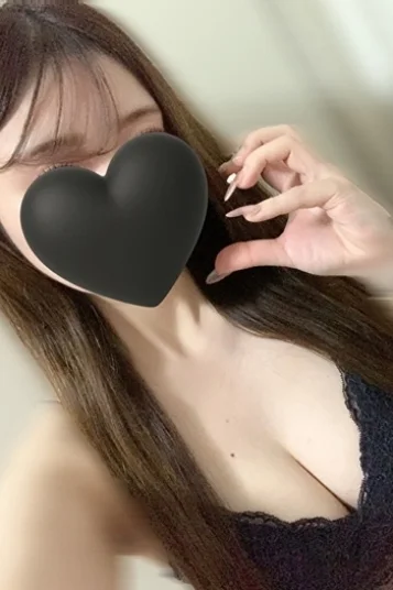 鳴海みれい