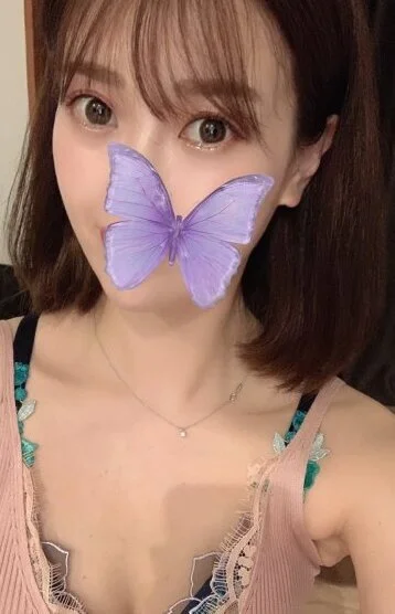 青川梨々花