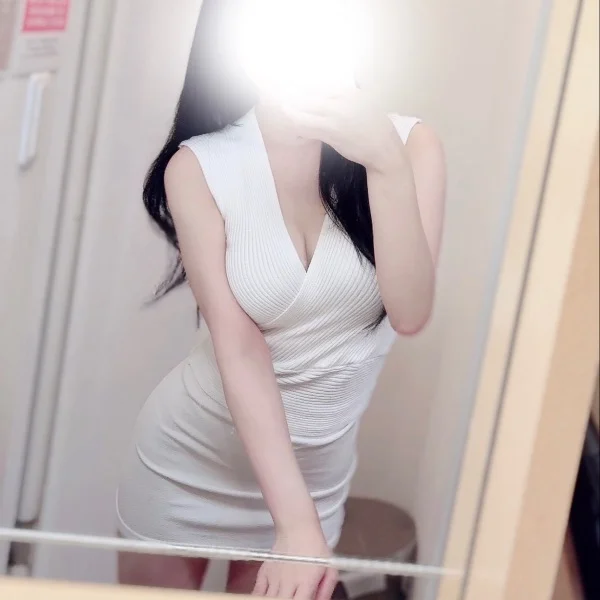 もちもち(⊃ •  ̫ • ⊂)♪