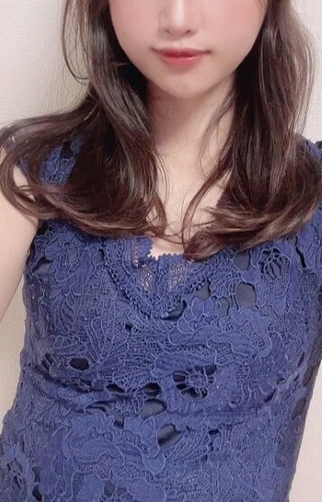 宇佐美かりな