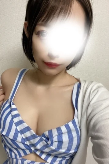 桃瀬ゆぁ