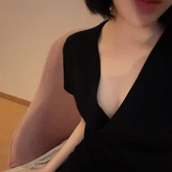 今日デビューです✨️もも♡