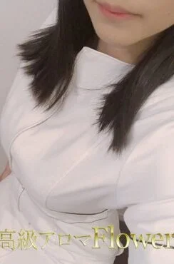 白石ひな