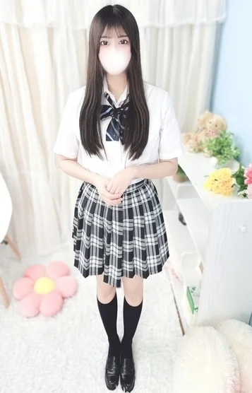 井上なぎ