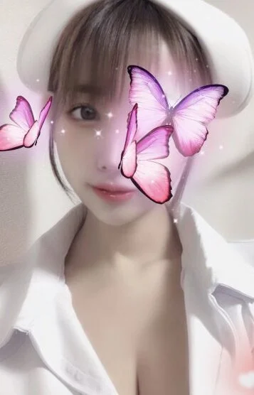 白咲らむ
