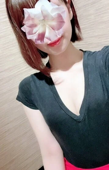水原なつか
