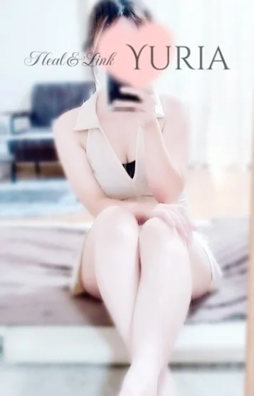 ゆりあ
