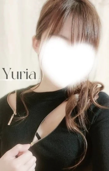 ゆりあ