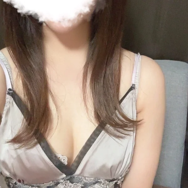 本日20:00〜24:00まで出勤します🤍