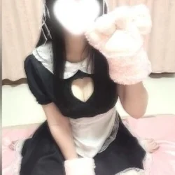 猫耳＆ミニメイド服＆萌えニーハイでお出...