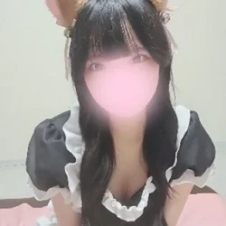 猫耳＆ミニメイド服＆萌えニーハイでお出...