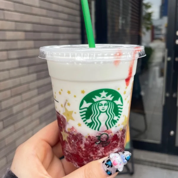 いちごみるく🍓🍼(ˆつ⩊⊂ ྀིˆ)𐒡 ྀི ⁺ ⊹♡
