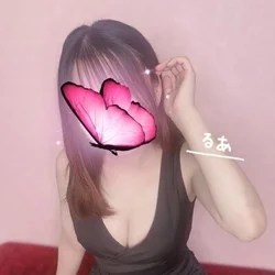 擦れていない可愛いセラピストはお好きで...
