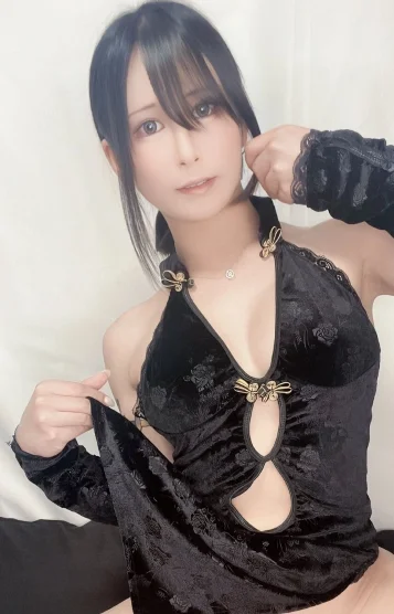 女優青山ネル（NH)