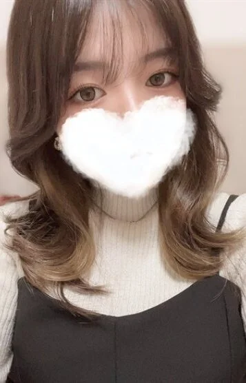 成海 ももか