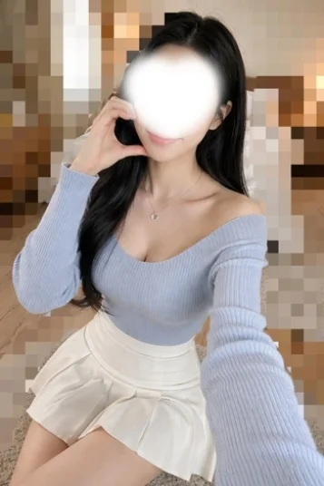 椿まゆ