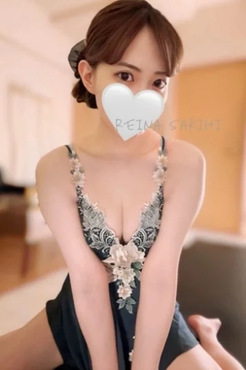 咲妃れいな