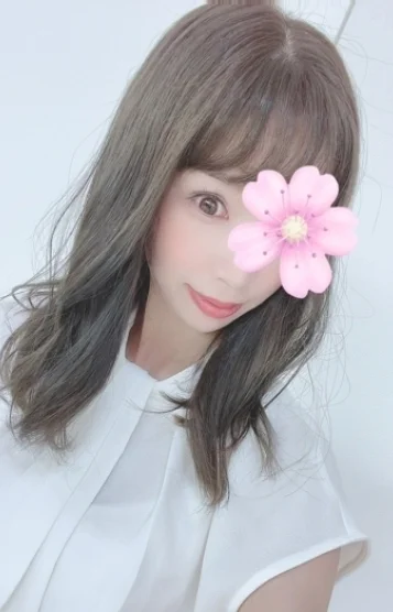 橋本まりな