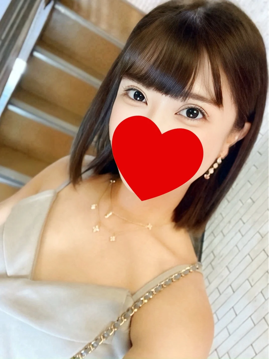 つき