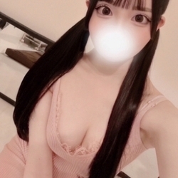明日9/5はえなさんが出勤！要チェック♪