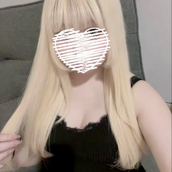 珍しく日中からいるよ🐰
