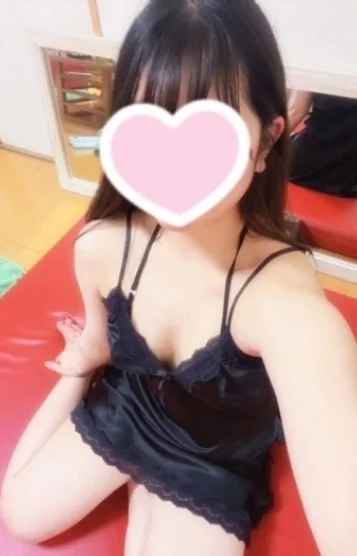 美波まなみ