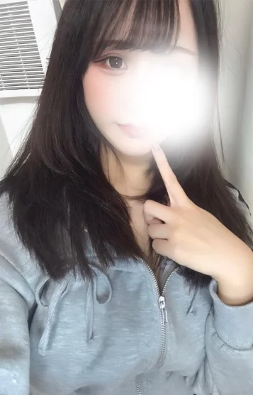 浜辺 みなみ